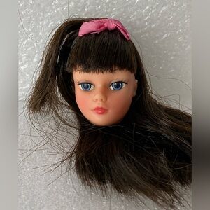 Vintage 1969 UNEEDA Dollikin Brunette Fashion
Doll - HEAD Replacement Only
